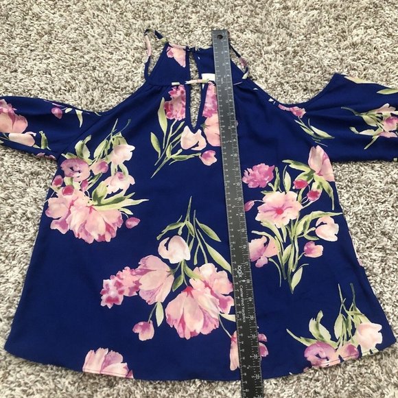 everly cold shoulder floral blouse size small key hole back Thin Spaghetti Strap - Picture 7 of 8